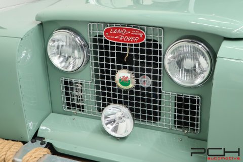 LAND ROVER Series IIA Cabriolet + Overdrive - FULLY FULLY RESTORED !!! -