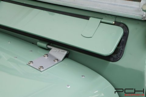 LAND ROVER Series IIA Cabriolet + Overdrive - FULLY FULLY RESTORED !!! -