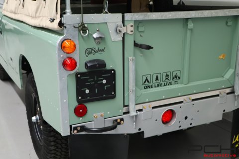 LAND ROVER Series IIA Cabriolet + Overdrive - FULLY FULLY RESTORED !!! -