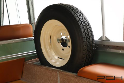 LAND ROVER Series IIA Cabriolet + Overdrive - FULLY FULLY RESTORED !!! -