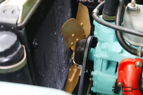 LAND ROVER Series IIA Cabriolet + Overdrive - FULLY FULLY RESTORED !!! -
