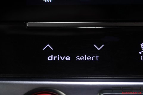 AUDI RS6 Avant Performance 4.0 V8 TFSI 630cv Quattro Tiptronic