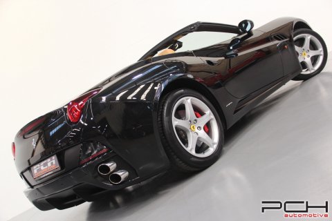 FERRARI California 4.3i V8 460cv