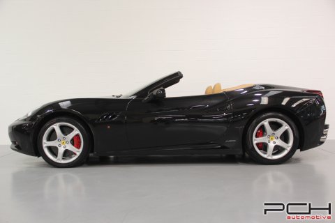 FERRARI California 4.3i V8 460cv