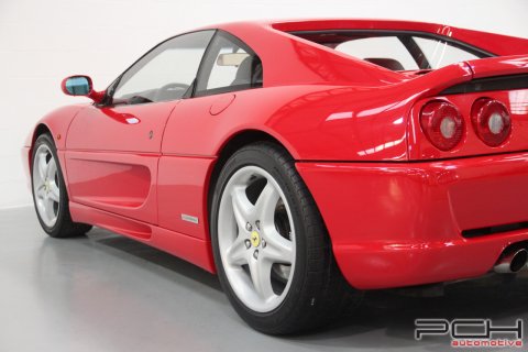 FERRARI F355 Berlinetta 3.5i V8 380cv