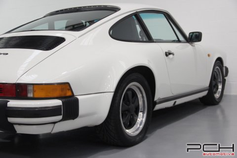 PORSCHE 911 3.2 Carrera