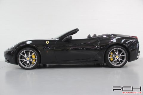 FERRARI California 4.3i V8 490cv