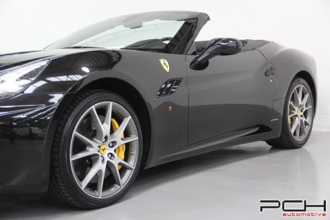 FERRARI California 4.3i V8 490cv