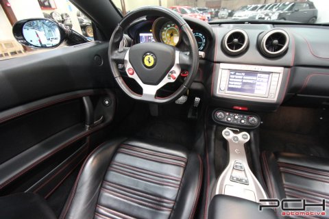 FERRARI California 4.3i V8 490cv