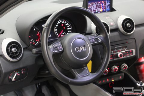 AUDI A1 1.6 TDi 105cv Attraction