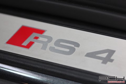 AUDI RS4 4.2 V8 FSI 450cv Quattro S-Tronic