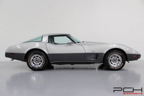 CHEVROLET Corvette C3 5.7i V8 