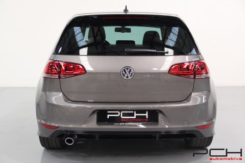 VOLKSWAGEN Golf VII 1.6 CR TDi 110cv R-Line