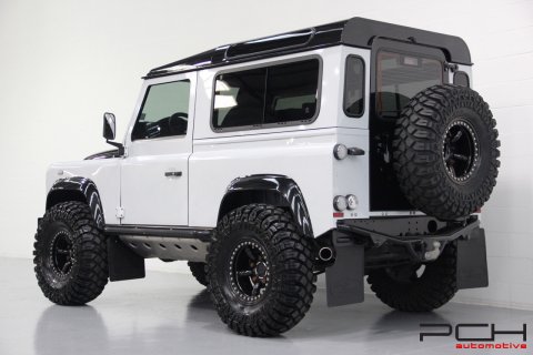 LAND ROVER Defender 90 TD4 SE Final Edition 