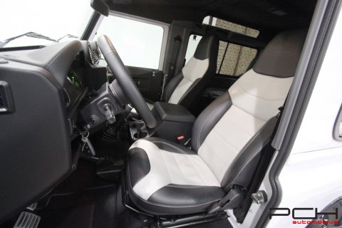 LAND ROVER Defender 90 TD4 SE Final Edition 