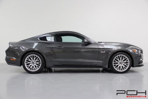 FORD Mustang Fastback 5.0 V8 GT 420cv Aut.