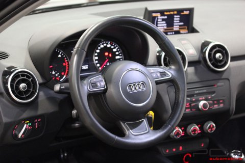 AUDI A1 1.6 TDi 105cv Ambition