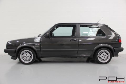 VOLKSWAGEN Golf GTI 1.8 16 Soupapes 