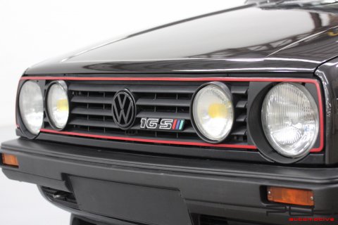 VOLKSWAGEN Golf GTI 1.8 16 Soupapes 