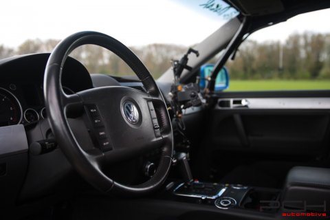 VOLKSWAGEN Touareg 3.0 TDi V6 Tiptronic 