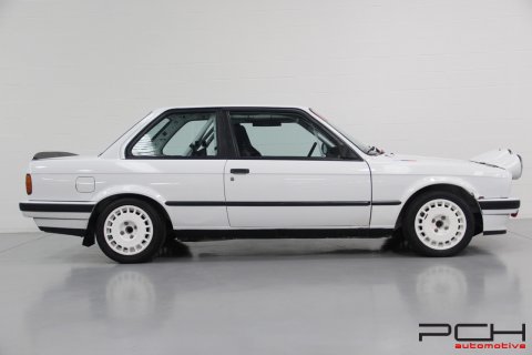 BMW 325 i Challenge 200cv