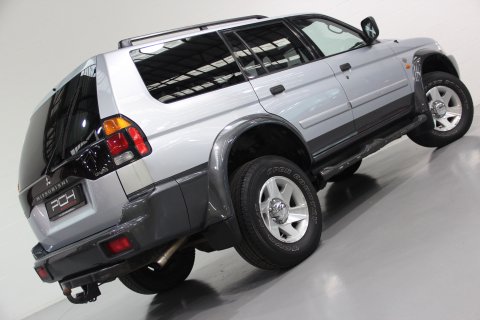 MITSUBISHI Pajero Sport 2.5 Turbo D GLS