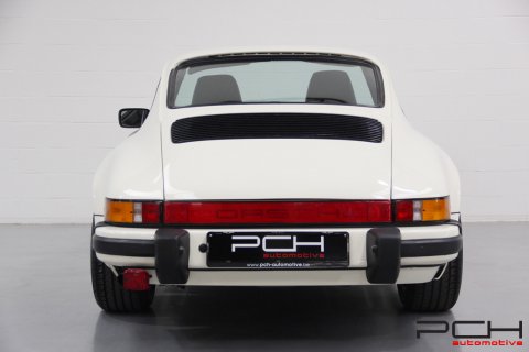 PORSCHE 911 Carrera 3.2 Coupé