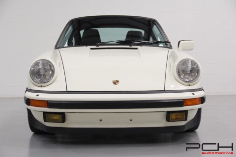 PORSCHE 911 Carrera 3.2 Coupé