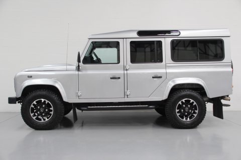 LAND ROVER Defender 110 TD4 SE