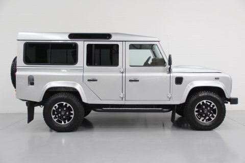 LAND ROVER Defender 110 TD4 SE