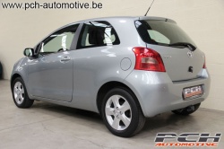 TOYOTA Yaris 1.3i VVT-i 16v Sol Automatique