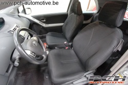 TOYOTA Yaris 1.3i VVT-i 16v Sol Automatique