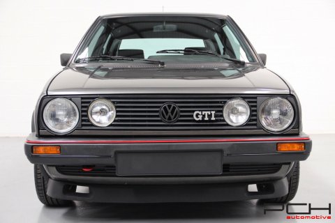 VOLKSWAGEN Golf GTi 1.8 8S 