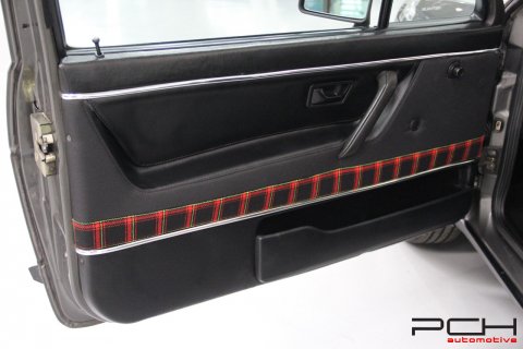 VOLKSWAGEN Golf GTi 1.8 8S 
