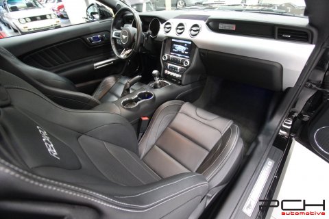 FORD Mustang Fastback 5.0 V8 GT 420cv Boîte Manuelle