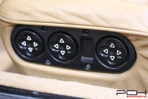 PORSCHE 964 Carrera 4 Cabriolet 3.6 250cv Boîte Manuelle
