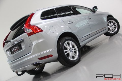 VOLVO XC 60 2.4 D4 163cv AWD Summum Geartronic Aut.