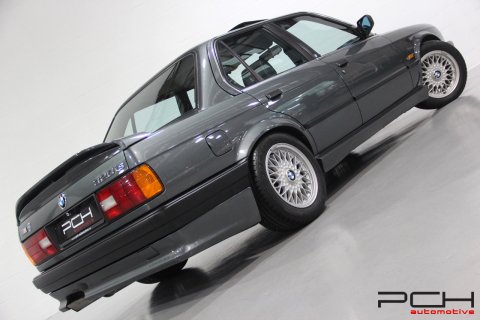 BMW 320is 