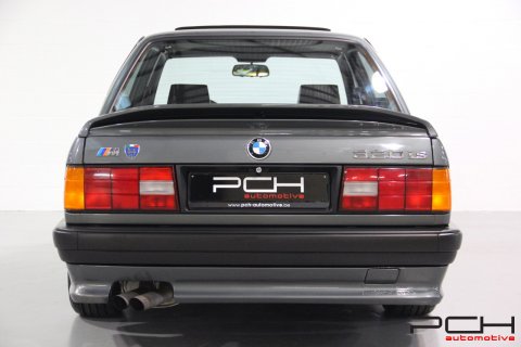 BMW 320is 