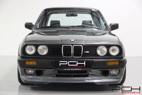 BMW 320is 