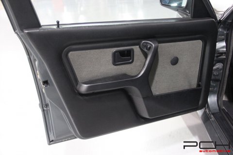 BMW 320is 