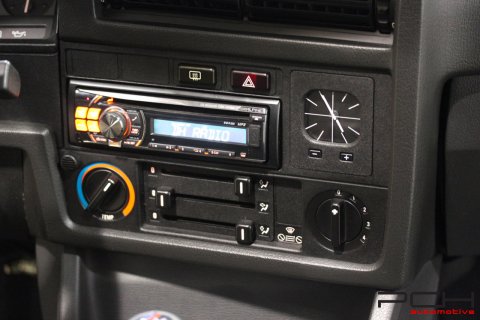 BMW 320is 
