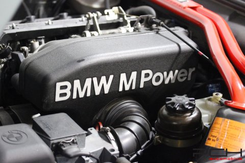 BMW 320is 