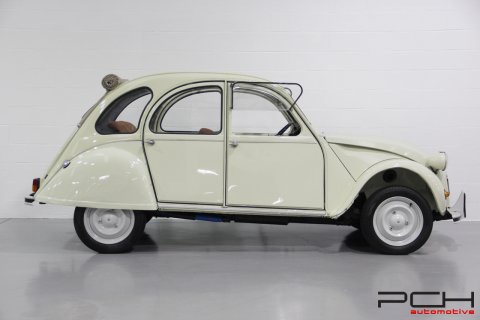 CITROEN 2CV6 Club ** TOTALEMENT RESTAUREE!!! **