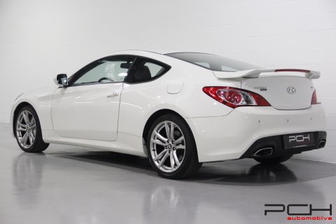 HYUNDAI Genesis Coupé 2.0 T 213cv