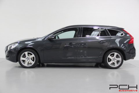 VOLVO V60 2.0 D3 163cv Momentum Geartronic Aut.