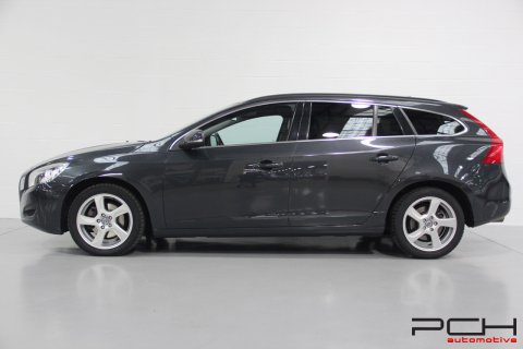 VOLVO V60 2.0 D3 163cv Momentum Geartronic Aut.