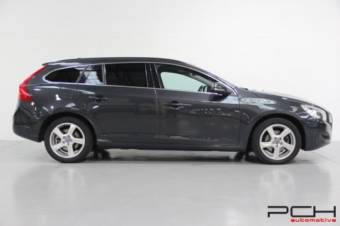 VOLVO V60 2.0 D3 163cv Momentum Geartronic Aut.