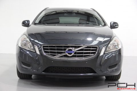 VOLVO V60 2.0 D3 163cv Momentum Geartronic Aut.