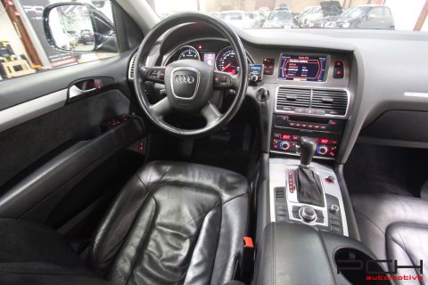 AUDI Q7 3.0 TDi V6 211cv Quattro Tiptronic **KIT CARACTERE**